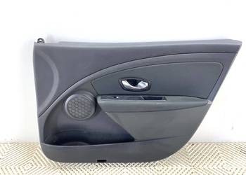 BOCZEK DRZWI PRAWY PRZÓD RENAULT MEGANE III Kombi TAPICERKA