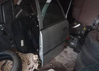 Drzwi opel Meriva srebrne