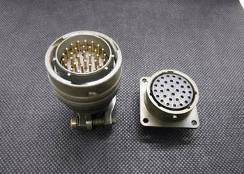 PT06A18-32PSR Amphenol Socapex wtyczka 32 pin złącze wtyk