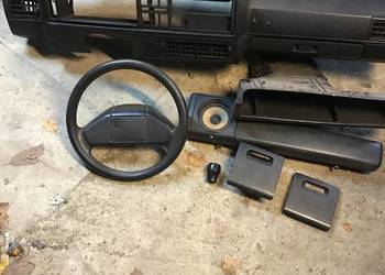 kokpit deska rozdzielcza kierownica VW Golf 2