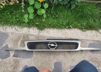 Grill atrapa chłodnicy Opel Astra F I 95-02 classic beżowa