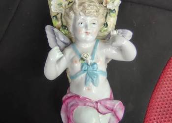 Stara porcelana Miśnia wazonik naścienny anioł amorek
