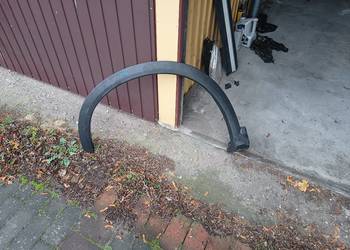 Listwa błotnik lewy przód Mitsubishi Eclipse Cross