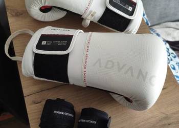 Rękawice bokserskie Outshock 12 oz BG120 + owijki