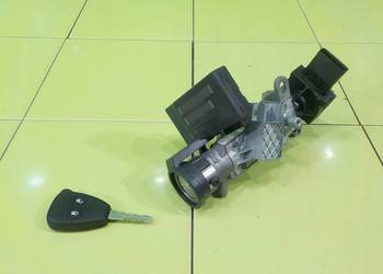 JEEP PATRIOT 2.4 B AUT 09r SUV 5D stacyjka z kluczykiem 23572321