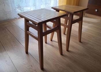 Taborety drewniane jasne, 2 szt., do sprzedania