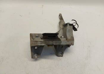 Mercedes EQV w447 V-klasa 2021 mocowanie łapa silnika przód a4472420001