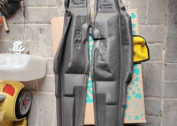 Wygłuszenie błotnika prawe lub lewe Chrysler Pacifica 68225882a 68225663a