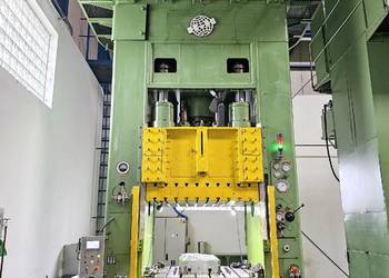 Dwustopniowa prasa do głębokiego tłoczenia BECKER & VAN HUELLEN 650T