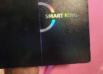 inteligentny pierścień (smart ring) przeznaczony do monitorowania zdrowia i