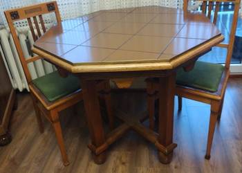 Stary dębowy stół + dwa krzesła Stary dębowy stół + dwa krzesła