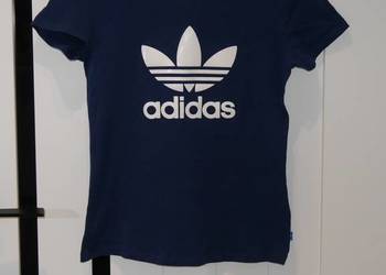 Adidas świetna koszulka gumowane logo 34 XS