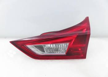 LAMPA PRAWA TYLNA KLAPA TOYOTA AURIS II TOURING SPORTS E18