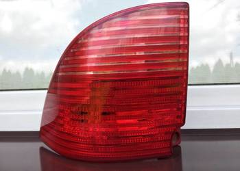 Saab 9-5 kombi lampa tył tylna lewa w błotnik oryginał Hella 12755797 wkład