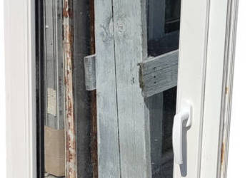 OKNO KacprzaK 69X124 OKNA Używane Plastikowe PCV