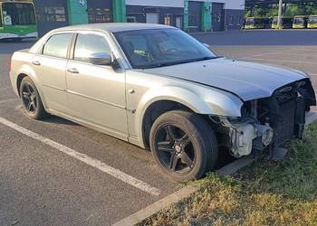 Chrysler 300 c 2,7 benzyna uszkodzony silnik