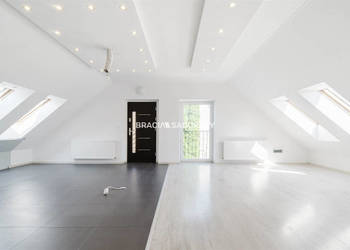 Lokal 74m2 Kraków Mochnaniec