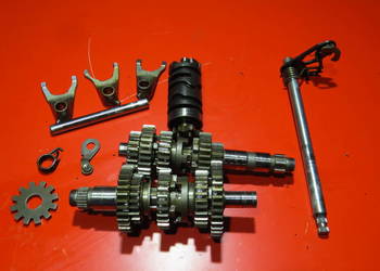 YAMAHA YBR 250 125 09 skrzynia biegów wałek zmieniacz tryb komplet