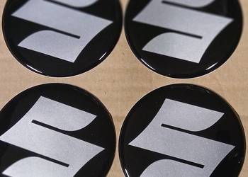 emblematy logo naklejki znaczki felgi dekielki kołpaki Suzuki 80mm silikon