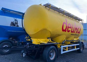 Przyczepa do paszy silos z sprezarka kompresorem Ciagnikowa