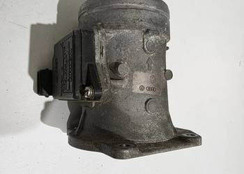 Przepływomierz powietrza Audi a4b5 037906461B