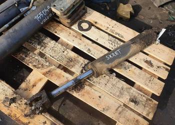 TŁOK VOLVO L35B-Z SIŁOWNIK SKRETU