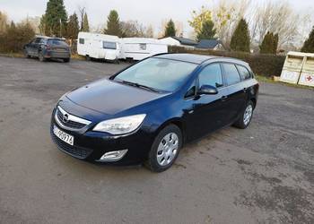 Sprzedam Astrę j 2011 r 1.4turbo