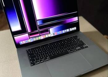 CENA 3499 zl do 01.05 Macbook pro 2019, i9 , 32 gb RAM, 1 TB ssd