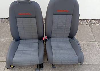 VW GOLF V FOTELE PRZÓD