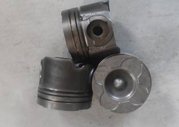 Tłok Opel 2.2 DTH 0107200