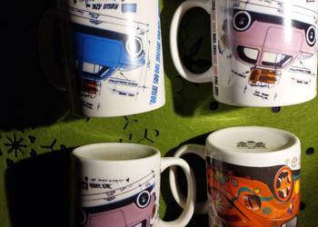 4 kubki z samochodem