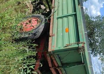 Przyczepa/przyczepy do slomy