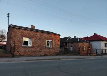 Dom z budynkiem gospodarczym