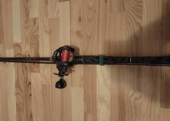 Zestaw castingowy z multiplikatorem