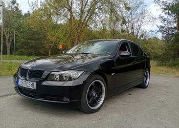 BMW E90 320i