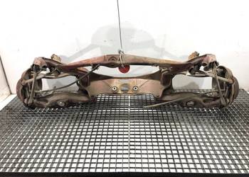 BELKA TYŁ MERCEDES W124 Sedan/Limuzyna 84-93 TYLNA, ZAWIESZENIA