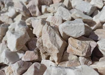 Grys Biała Marianna Janowicki Kamień ozdobny Biały kremowy Grys Ogrodowy