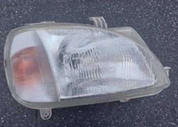 Daihatsu Charade 1993 1994 1995 1996 lampa przednia prawa