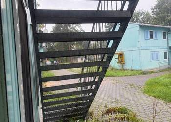 Schody kontenerowe używane zewnętrzne wewnętrzne stalowe ocynkowane