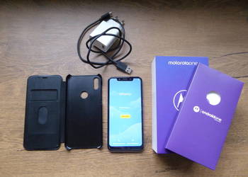 Motorola MOTO ONE XT1941-4 _ dual sim + microsd, 4gb ram, 64gb pamieci
