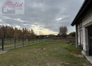 Dom przy lesie blisko jeziora Koszelówka