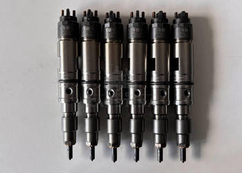 Deutz TCD 2013 L06 4V TCD2013L064V TCD7.8L6 Wtryskiwacz 04913657 Bosch