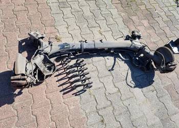 ZAWIESZENIE TYLNE TYŁ OŚ BELKA PEUGEOT 3008 I 1.6 HDI