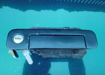 Audi 80 B4 Klamka drzwi Prawy przód 4A0837206A B Czarna Zamek Bębenek