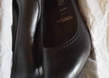 Sprzedam nowe buty z ekoskóry