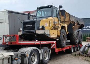 Wozidlo komarsu HM300