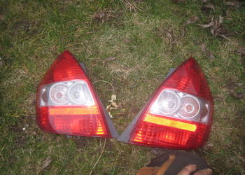 Lampa tylna prawa lub lewa Honda Jazz I 02- defekty