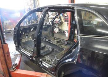 PRÓG SŁUPEK LEWY BOK LY9B AUDI Q5 8R