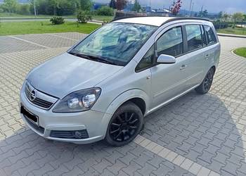 Opel    Zafira      7 foteli ,  1.6 benz.
