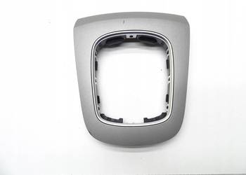 OSŁONA RAMKA LEWARKA GAŁKI BIEGÓW 8U0864261P AUDI Q3 8U